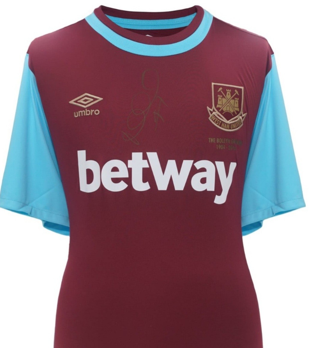 Mark Noble Match Worn Signed West Ham United Shirt 2015 - 2016