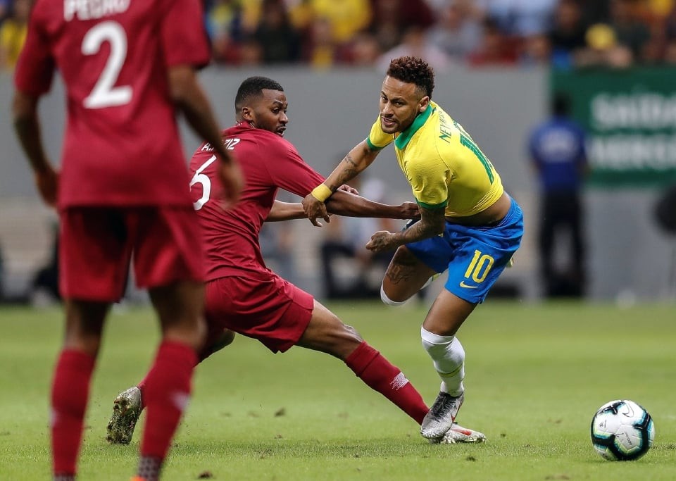 Brazil 2018 - 2019 Home football shirt jersey Nike Size M #10 Neymar JR