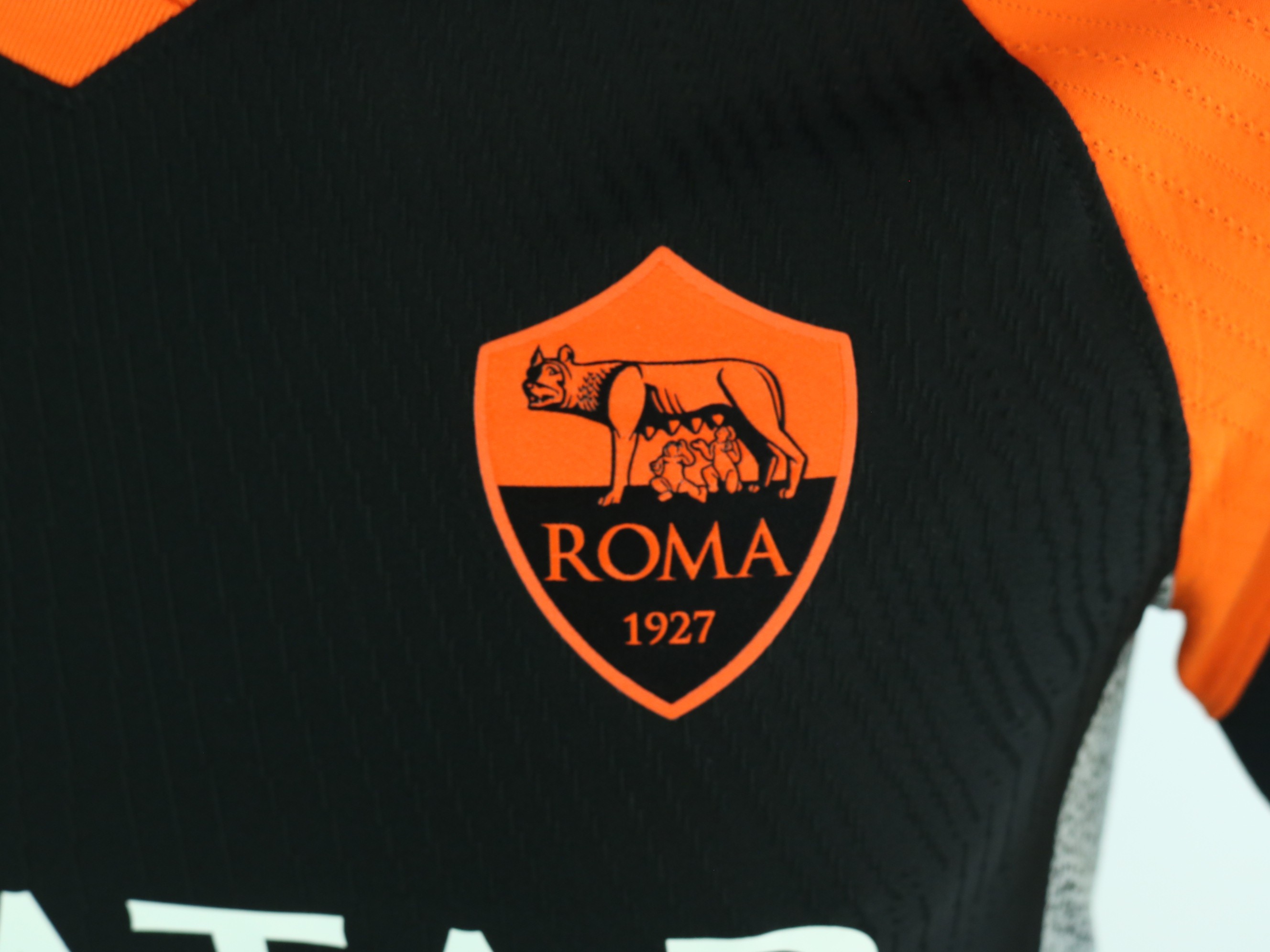Flocage Officiel AS Roma – Mkhitaryan 2020/2021 – Domicile Blanc/Orange – Neuf