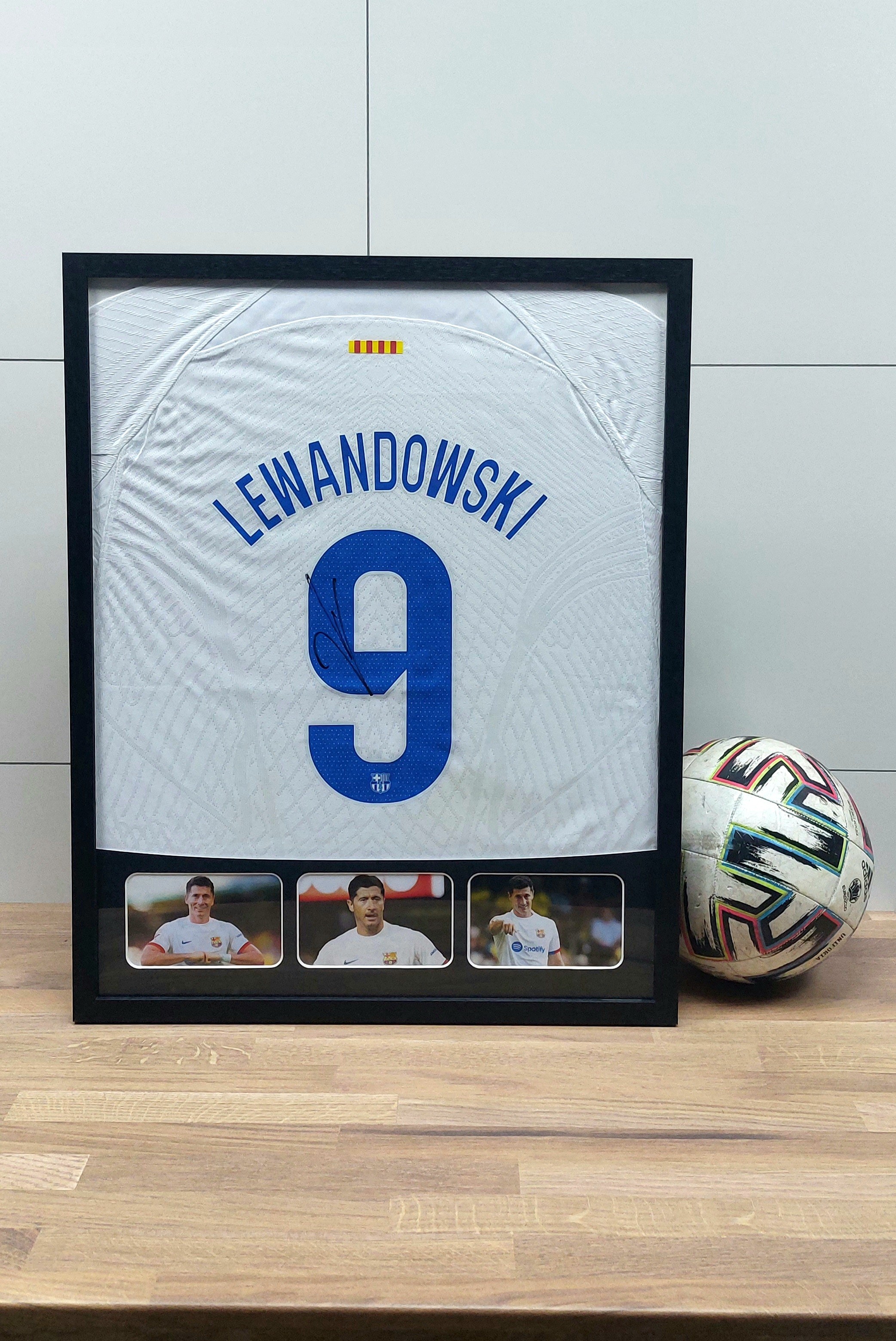 Lewandowski's FC Barcelona Signed Shirt - CharityStars