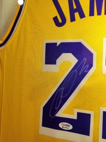LeBron James Personally Signed LA Lakers Gold Icon Jersey – Sports Online