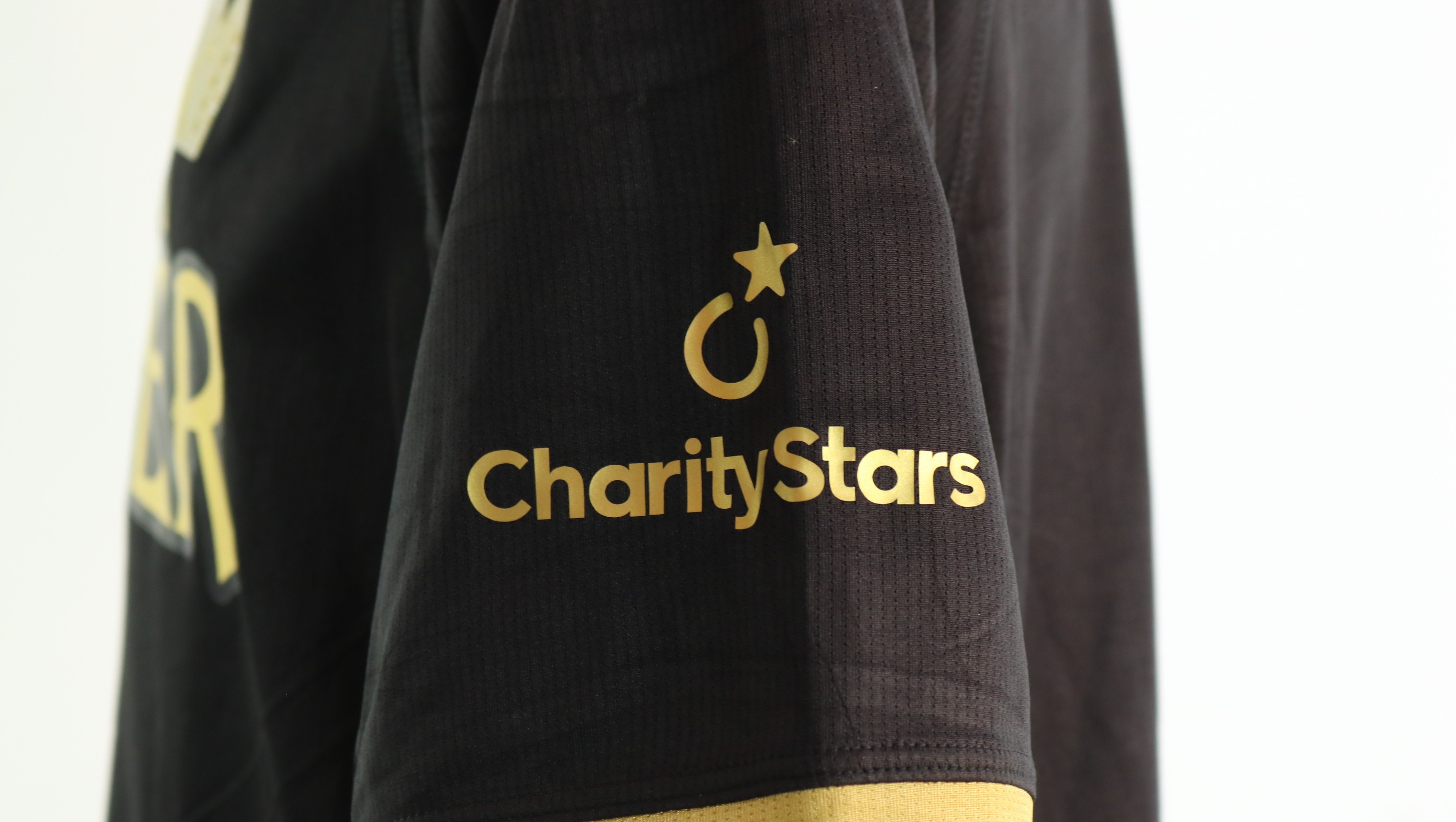 Idzes' Unwashed Shirt, Modena vs Venezia 2023 - CharityStars