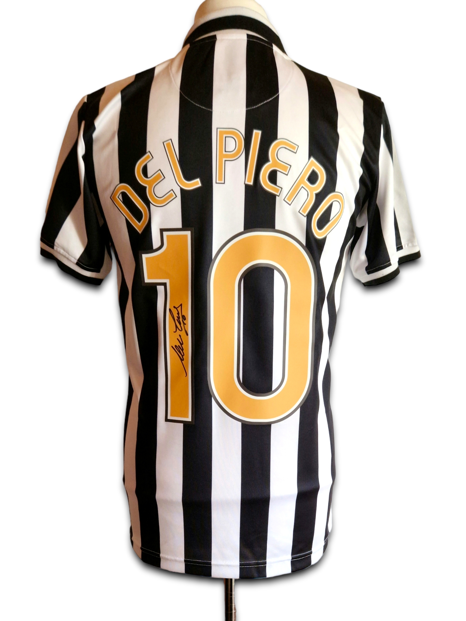 Buffon's Juventus Match Shirt, 2006/07 - CharityStars