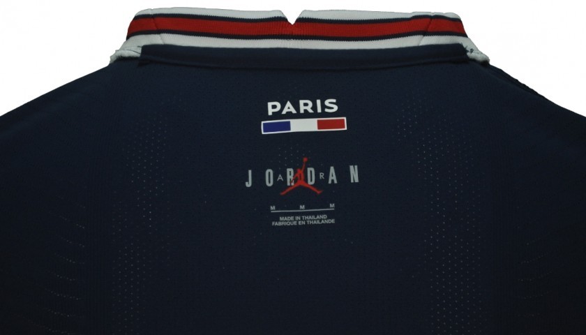 Club : Les maillots spéciaux du PSG pour le nouvel an chinois dévoilés