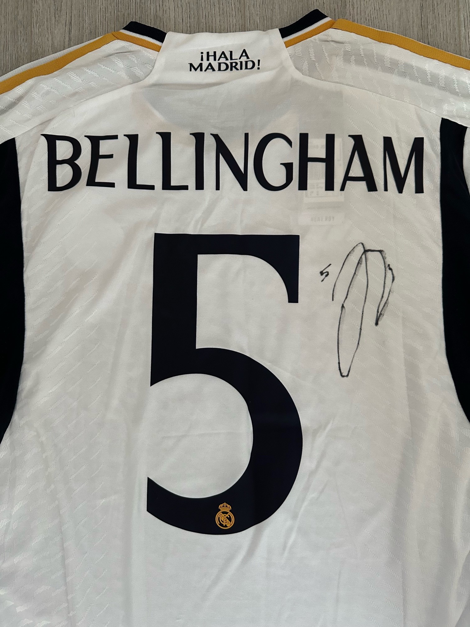 Cornice per maglia autografata da Jude Bellingham Real Madrid Machine -   Italia