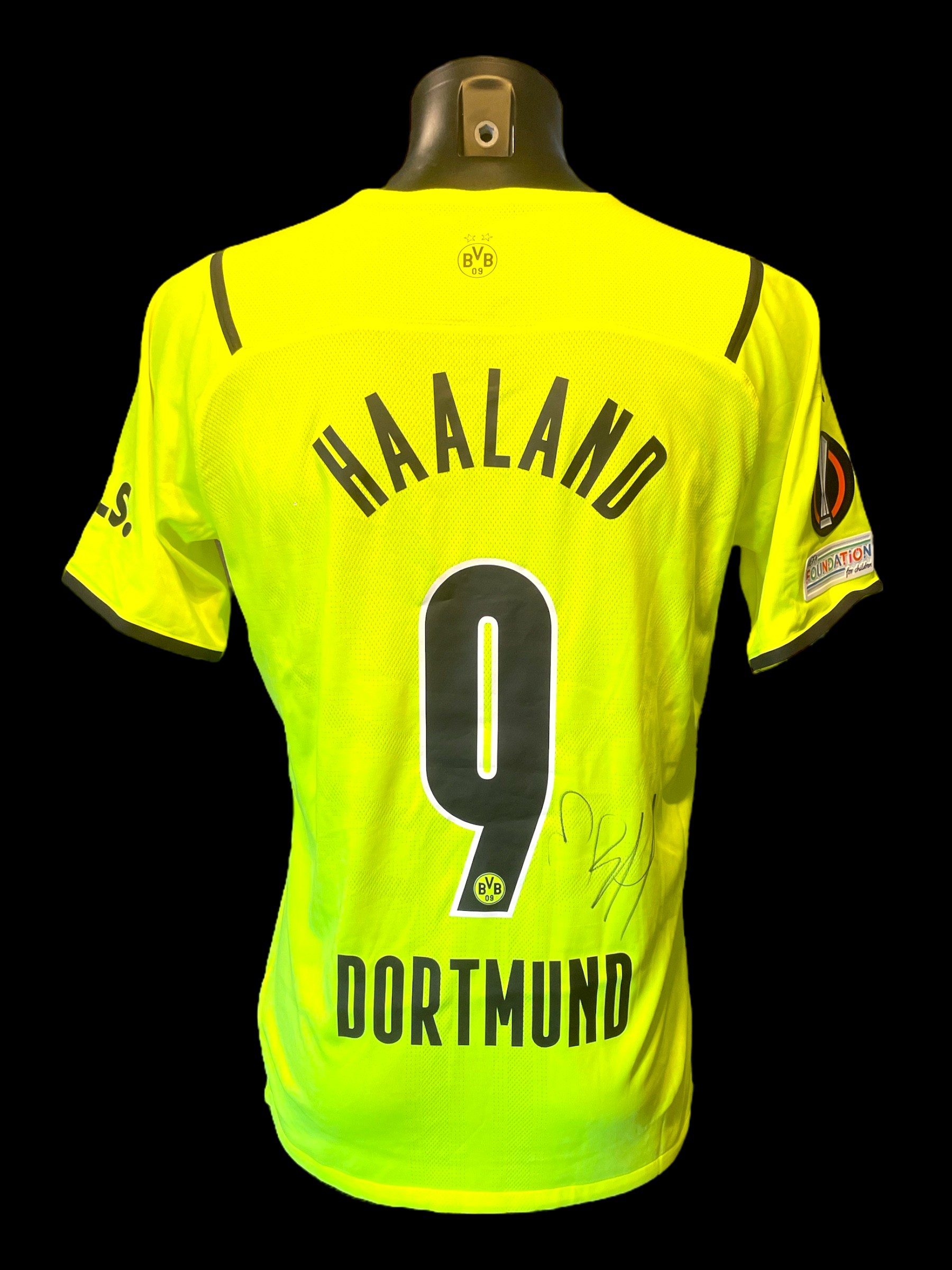 erling-haaland-s-borussia-dortmund-2021-22-uefa-europa-league-signed