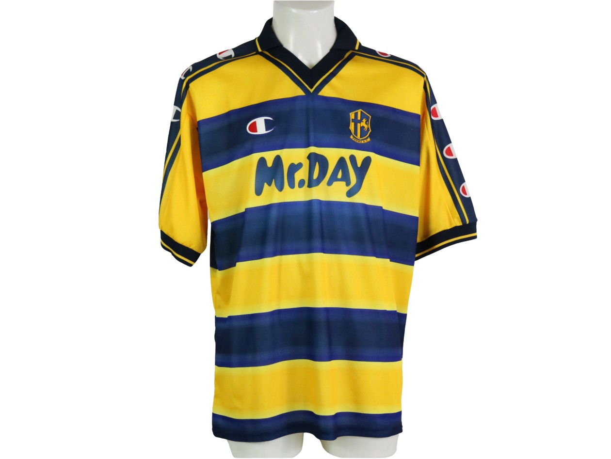 PARMA A.C. Champion シャツ Mサイズ Milosevic's Parma Match Shirt, 2000/01 - CharityStars