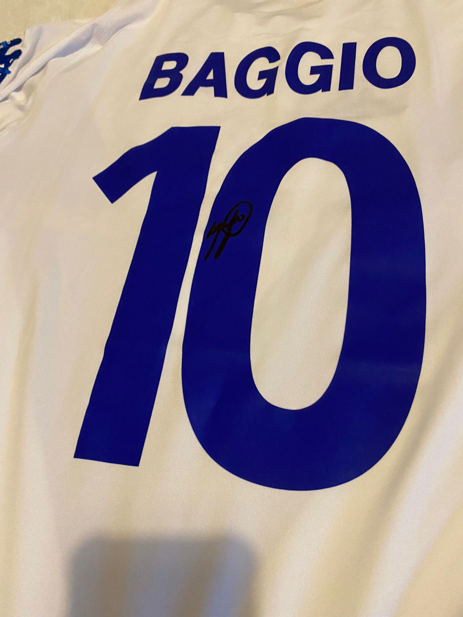 Baggio Official Signed Shirt, AC Milan vs Brescia 2004 Patch