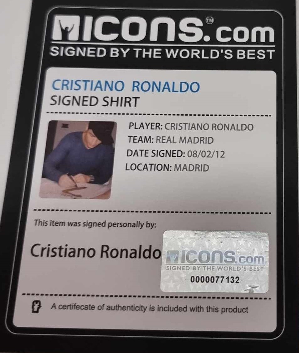 Maglia ufficiale Cristiano Ronaldo Real Madrid, 2011/12 - Autografata -  CharityStars