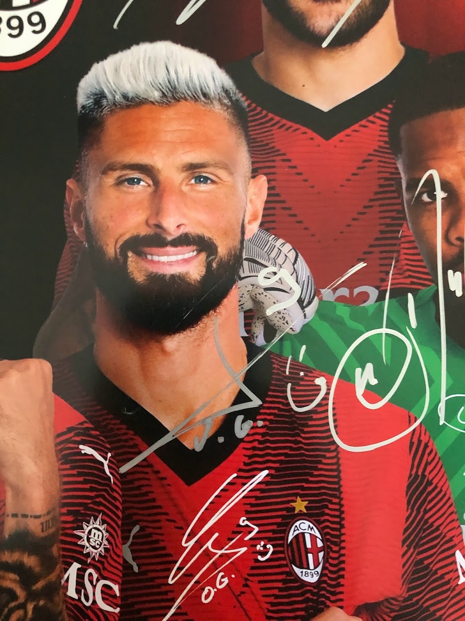 Calendario ufficiale Milan 2024 - Autografato dai giocatori - CharityStars