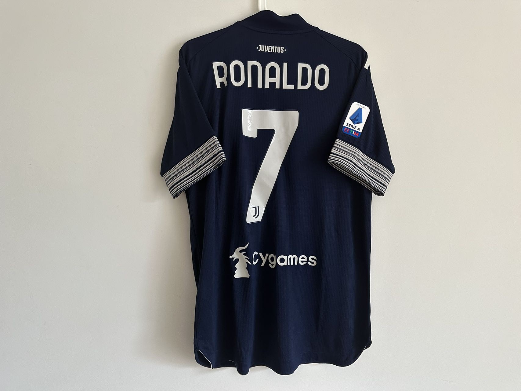 Juventus away ronaldo sales jersey