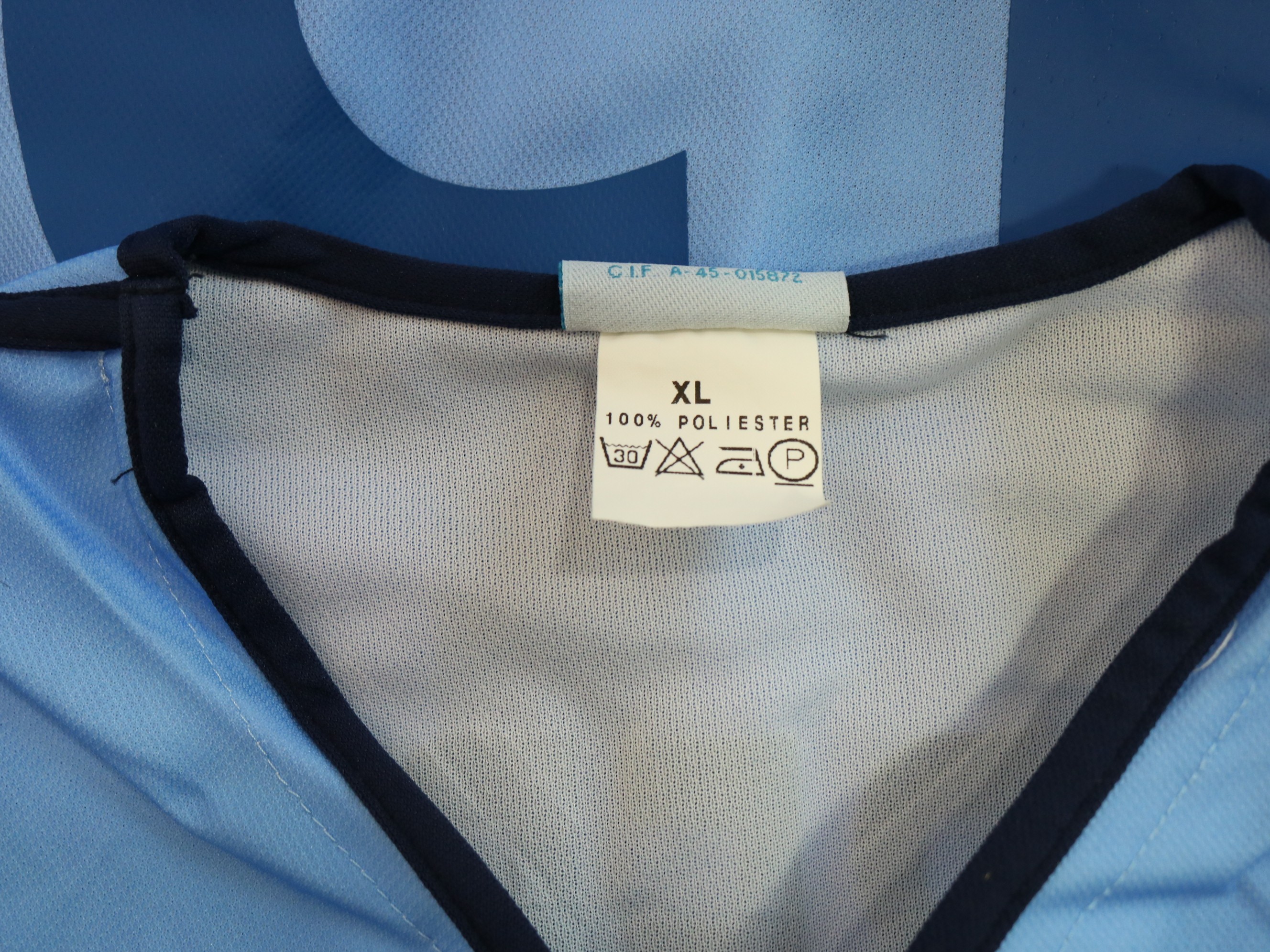 Eriberto's Chievo Verona Match Shirt, 2000/01 - CharityStars