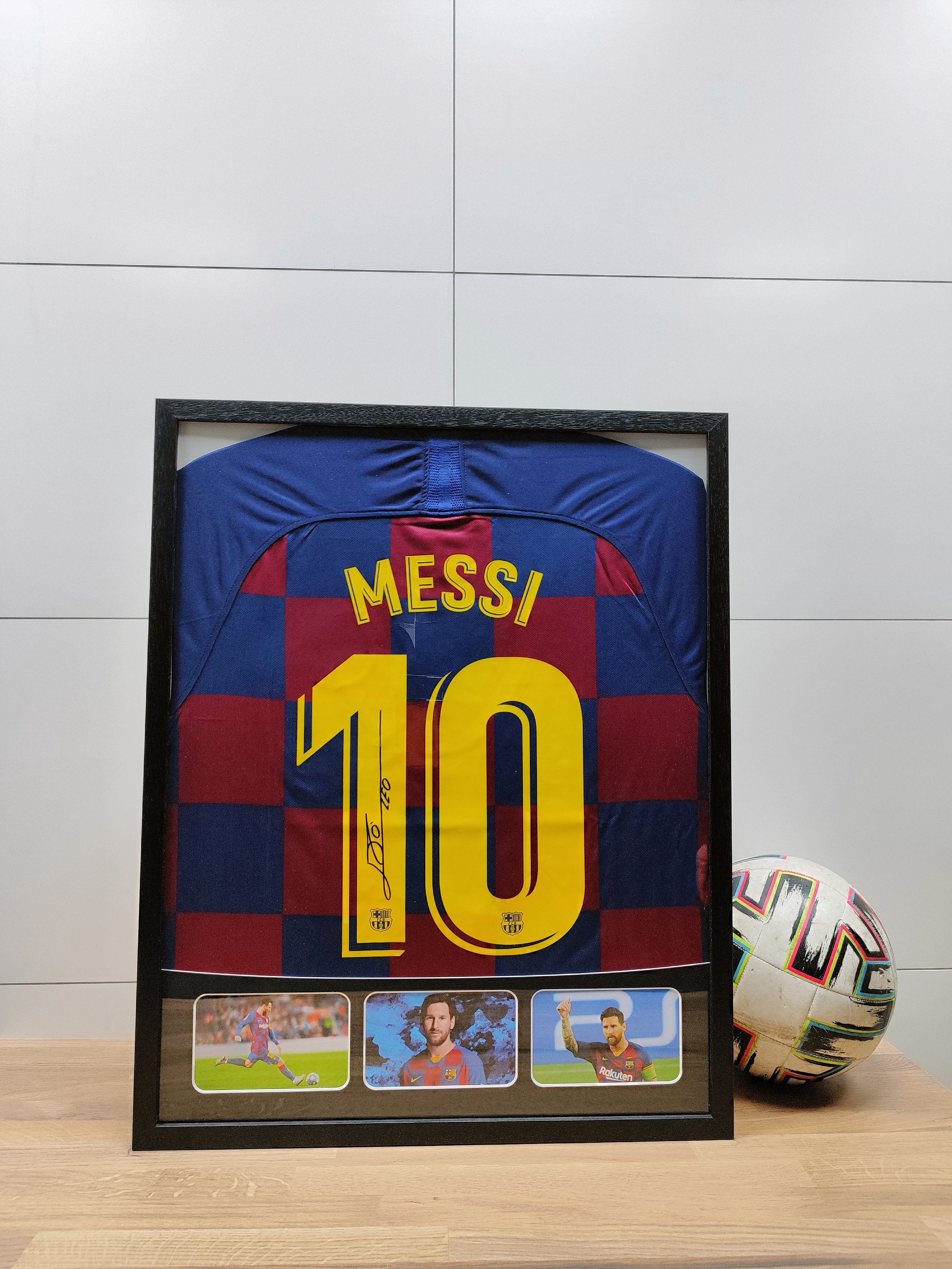 Maglia Messi Barcellona - Autografata e incorniciata - CharityStars