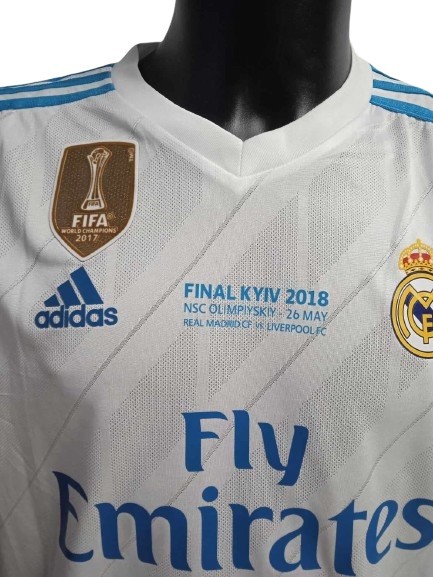 Sold at Auction: Cristiano Ronaldo. Maillot réplica N°7 avec signature  authentique au dos, pour la Saison 2018-2019