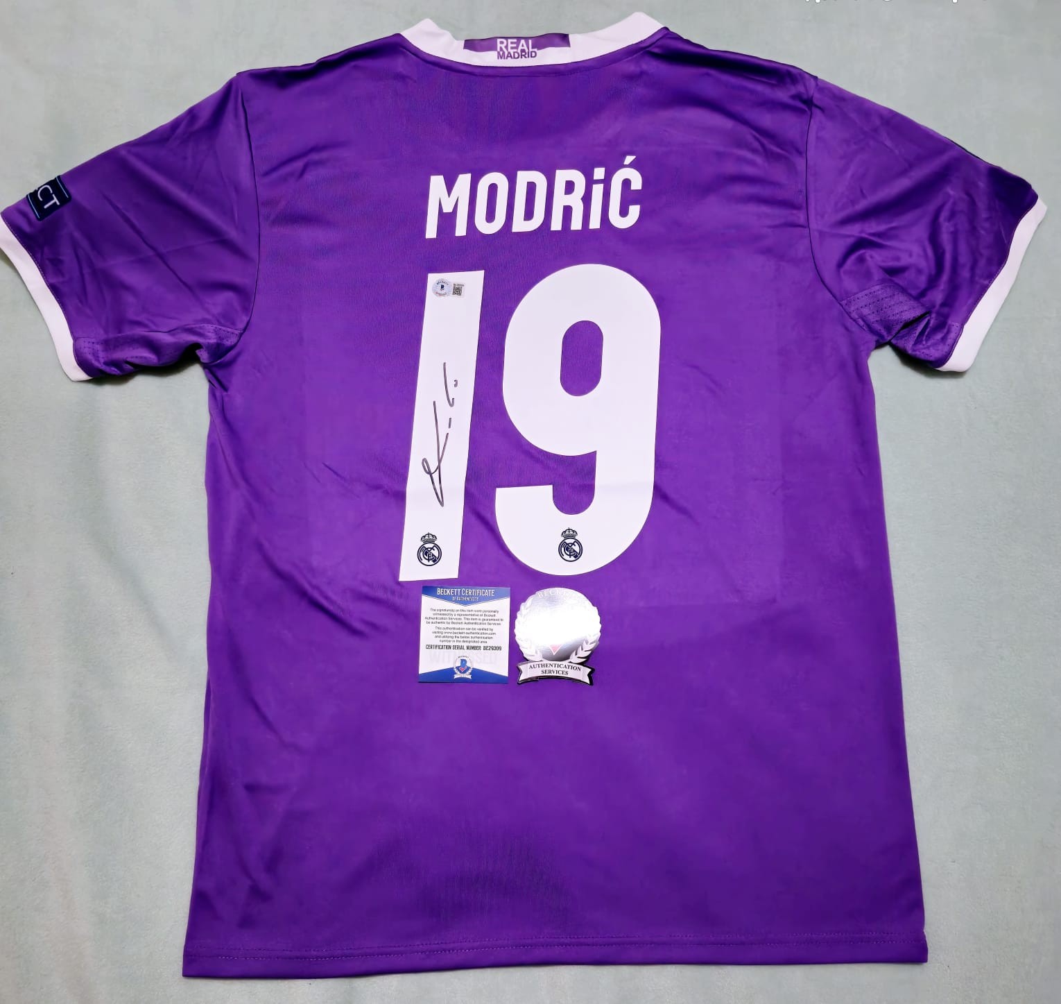 Luka Modric's Real Madrid Champions League 2016/17 Signed Shirt ...