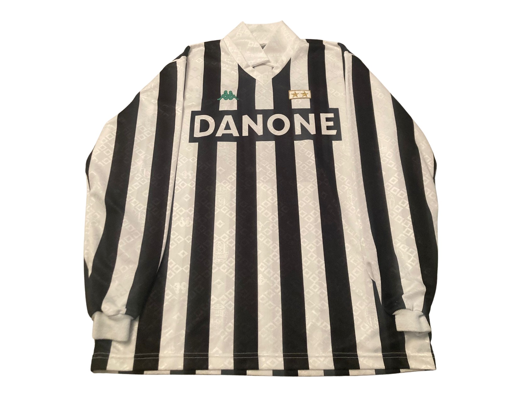 Baggio's Juventus Match-Issued Shirt, 1993/94 - CharityStars