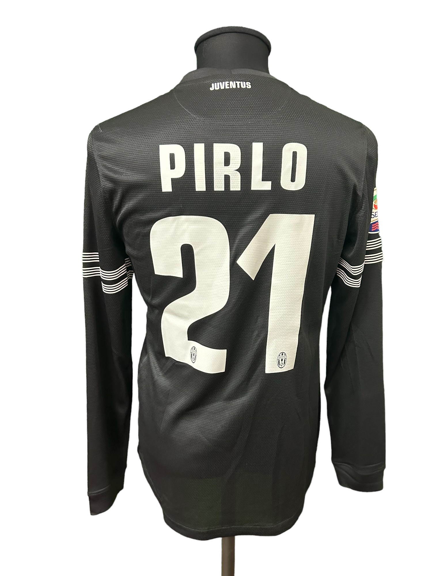 【NEW】【ピルロ】【スクデットパッチ付】ユヴェントス(2012/13) Pirlo's Juventus Issued Shirt, 2012/13 - CharityStars