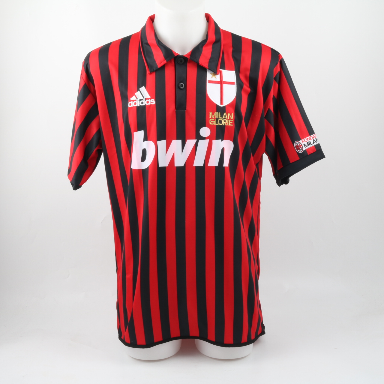 Official AC Milan Shirt, 2009/10 - Signed by the Squad - CharityStars