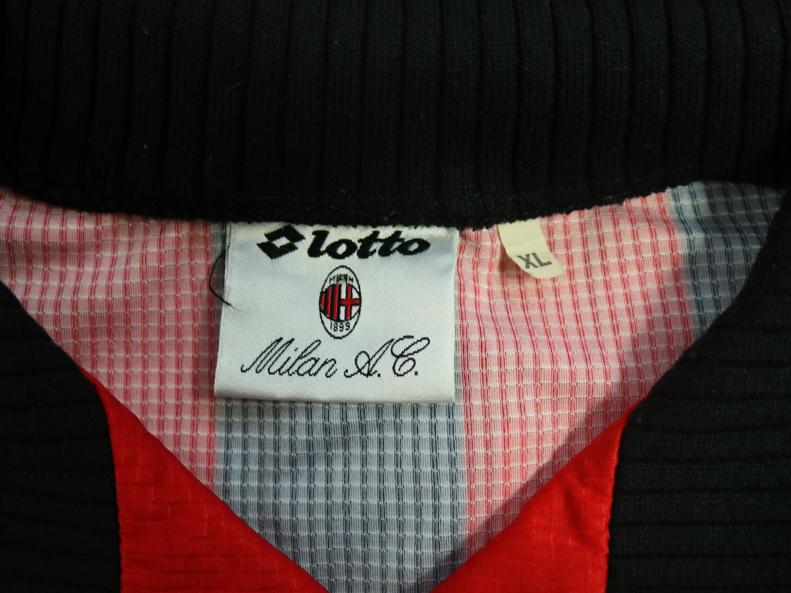 Savicevic Official AC Milan Shirt, 1997/98 - CharityStars