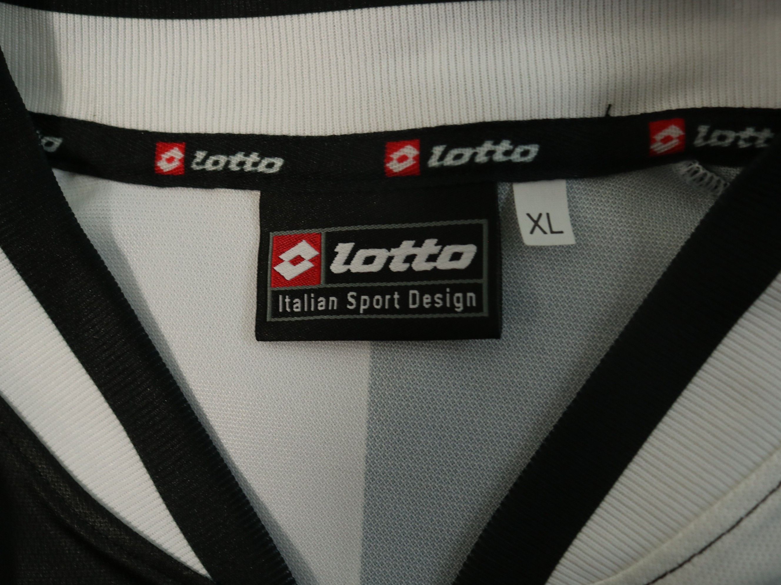 Chiesa's Siena Issued Shirt, 2004/05 - CharityStars