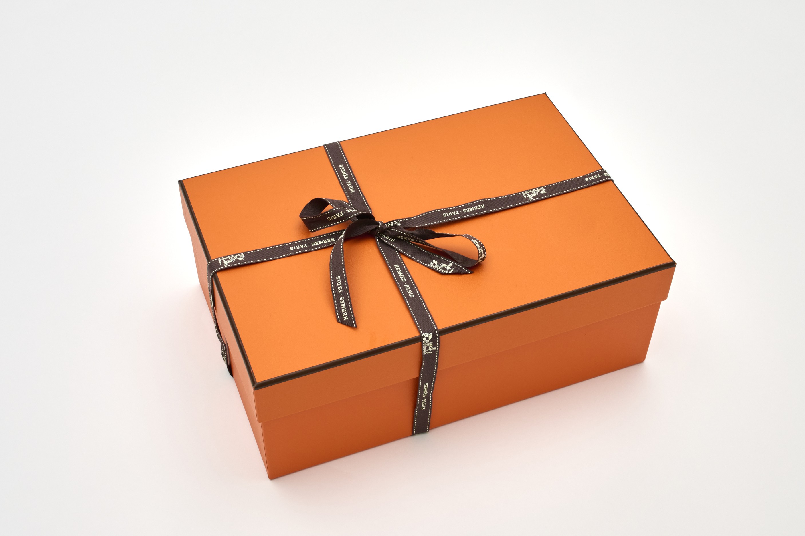 Box of three Hermes Vintage ties - CharityStars