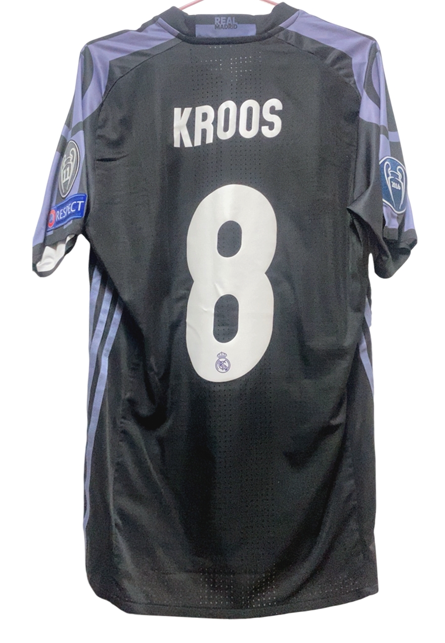 Toni Kroos' Real Madrid UCL 2016/17 Match-Issued Shirt - CharityStars