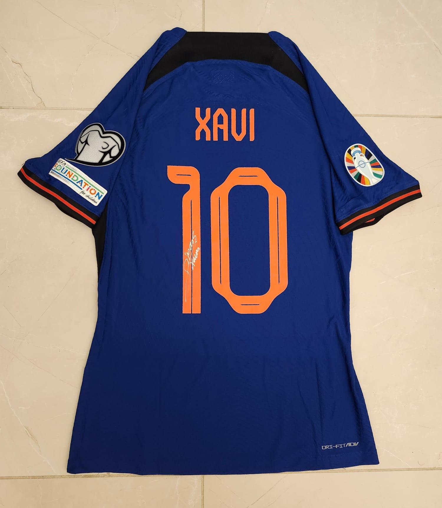Xavi Simons' Netherlands Match Issued Signed Away Shirt - CharityStars