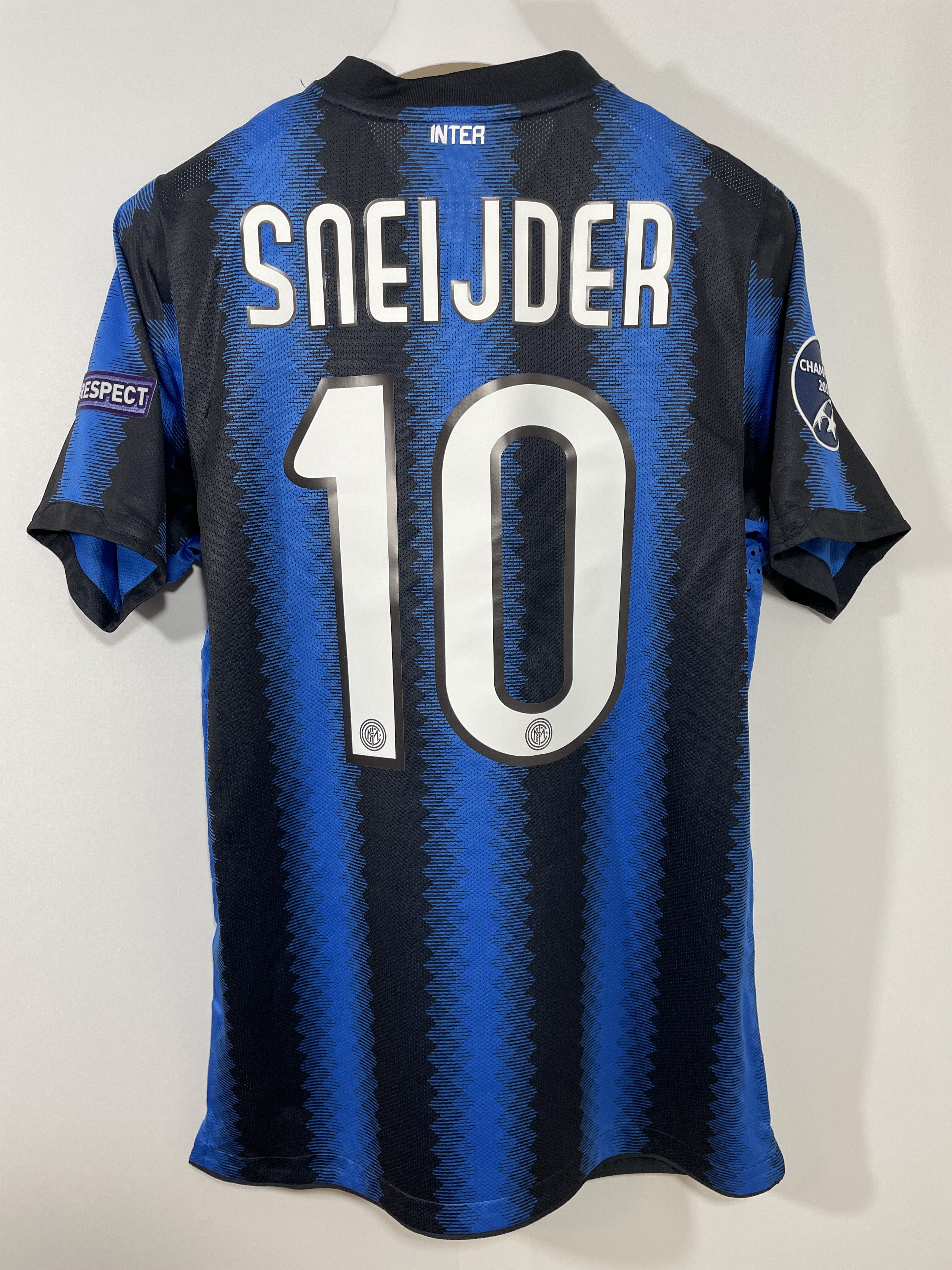 Maillot Wesley Sneijder Vintage : Découvrez les maillots rétro et