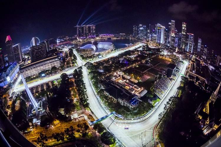 Singapore F1 Grand Prix 2025 Weekend for Two - CharityStars