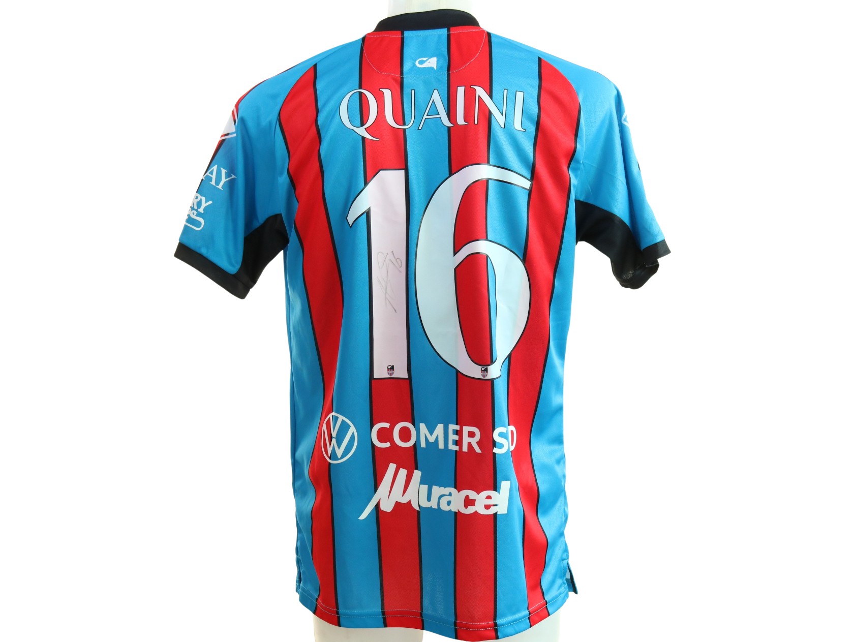 Merchandising – La nuova maglia del Catania FC (Lega Pro) ricorda l