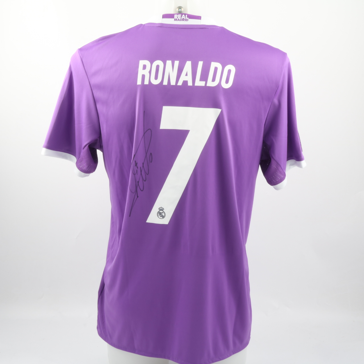 Cristiano Ronaldo Official Real Madrid Shirt, 2016/17 Signed CharityStars