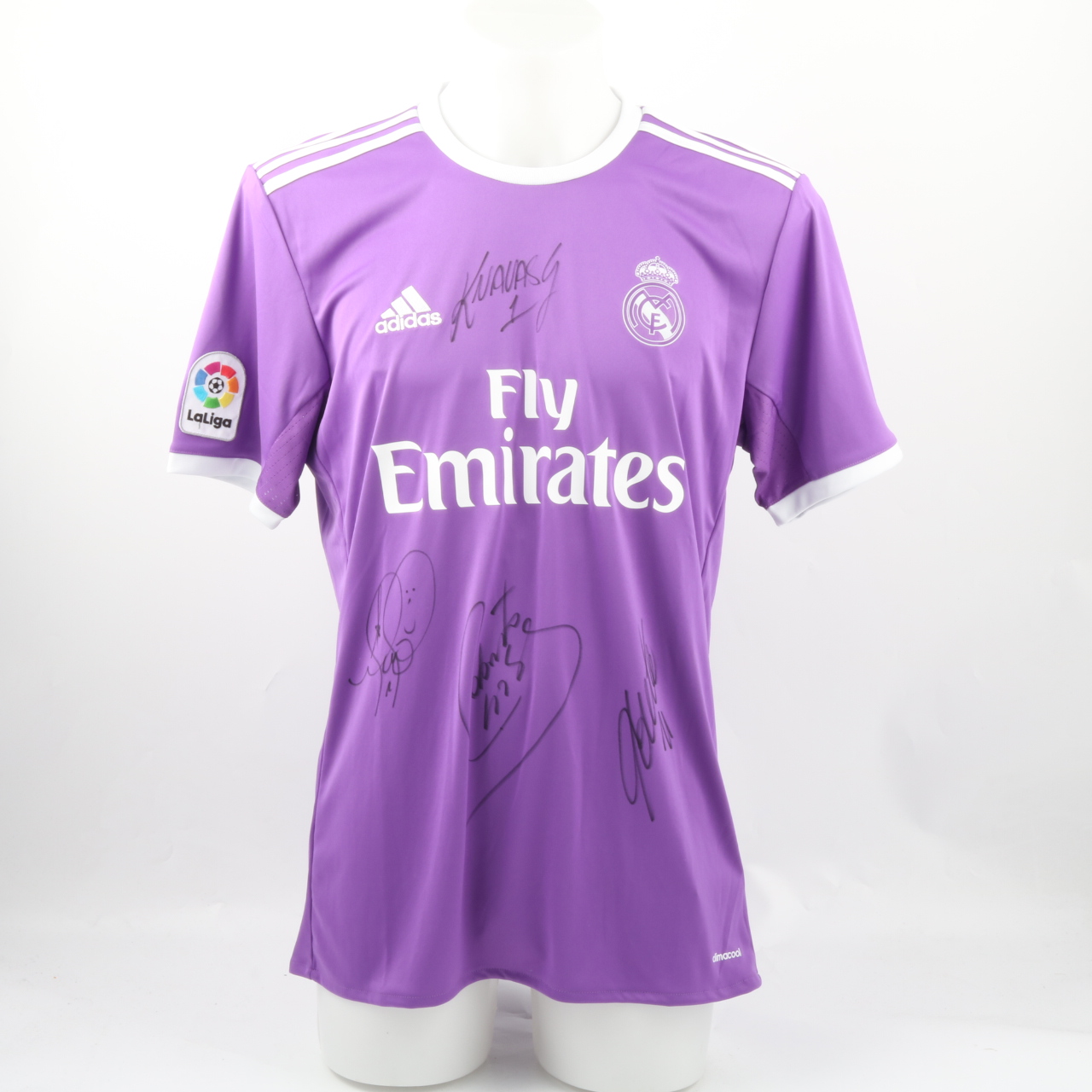 Roberto Carlos Real Madrid 2022/23 Signed Shirt - CharityStars