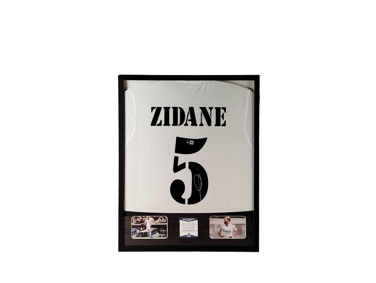 コリンシアン SUPER STARS HEADLINERS Zidane Zinedine Zidane's Real Madrid Signed Shirt in a Deluxe High