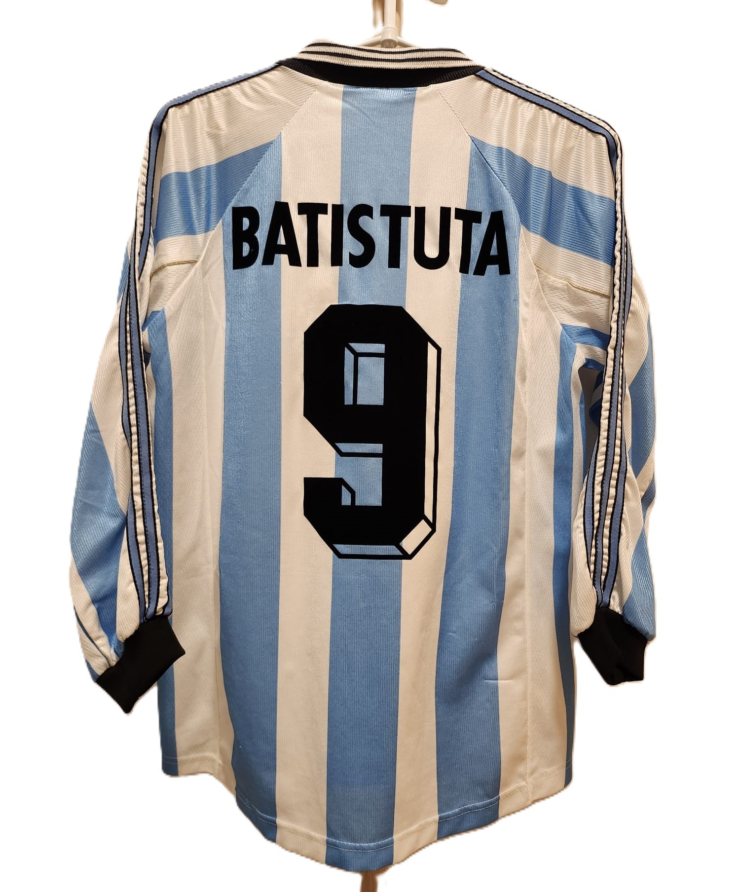 Gabriel Batistuta's Argentina 1998 Home Official Shirt - CharityStars Gabriel Batistuta's Argentina 1998 Home Official Shirt - CharityStars