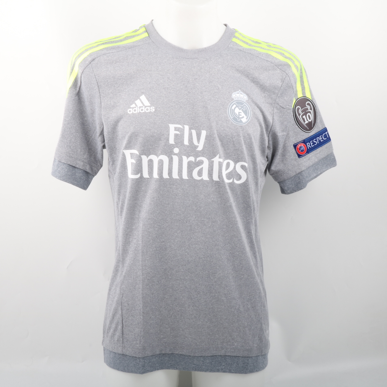 Real Madrid 2015/16 Signed Jersey - CharityStars