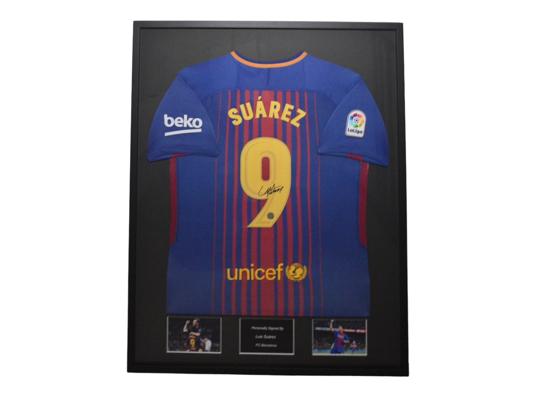 Luis Suarez's FC Barcelona 2017/18 Signed and Framed Shirt