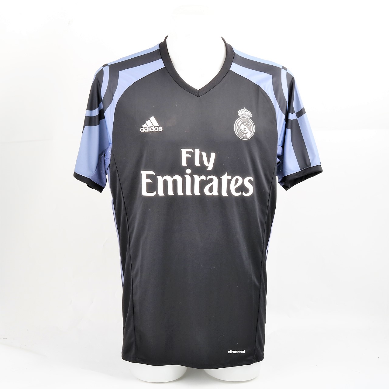 Ronaldo Official Real Madrid Shirt, 2016/17 - CharityStars