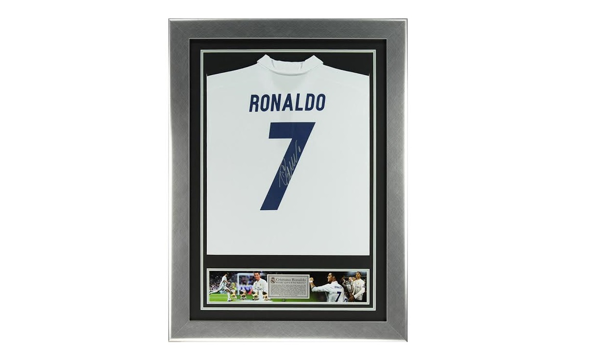 Signed Cristiano Ronaldo 2016/2017 Home Jersey - CharityStars