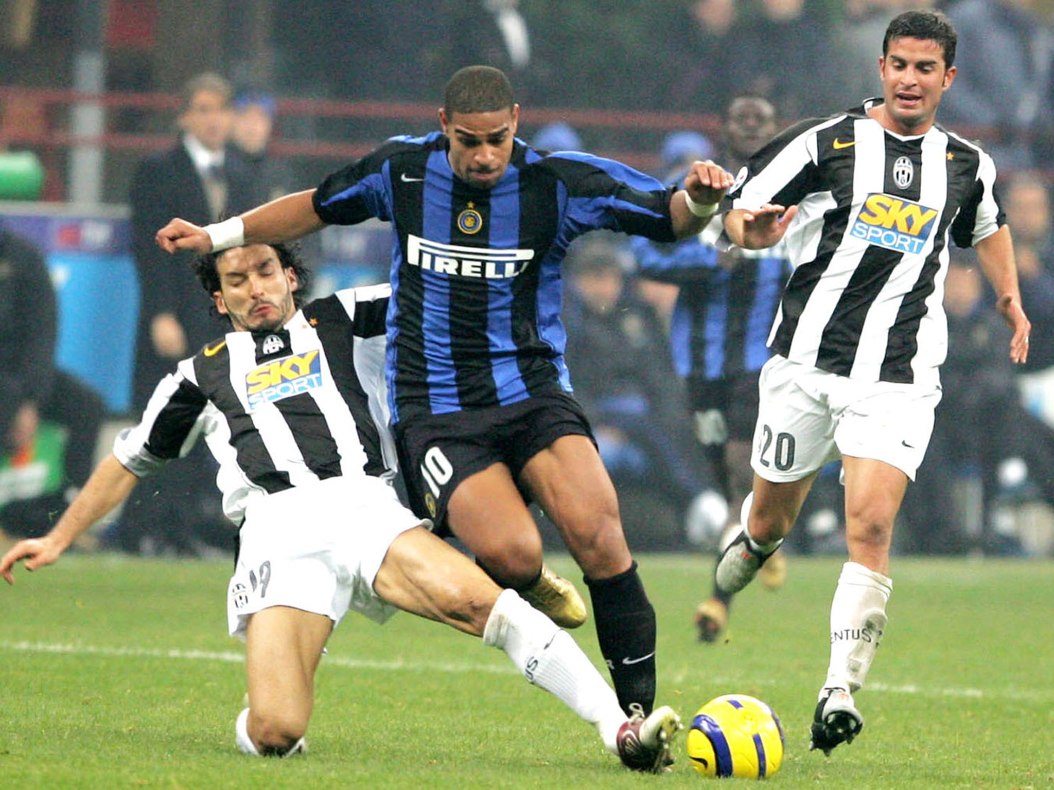 Adriano Inter Milan jersey