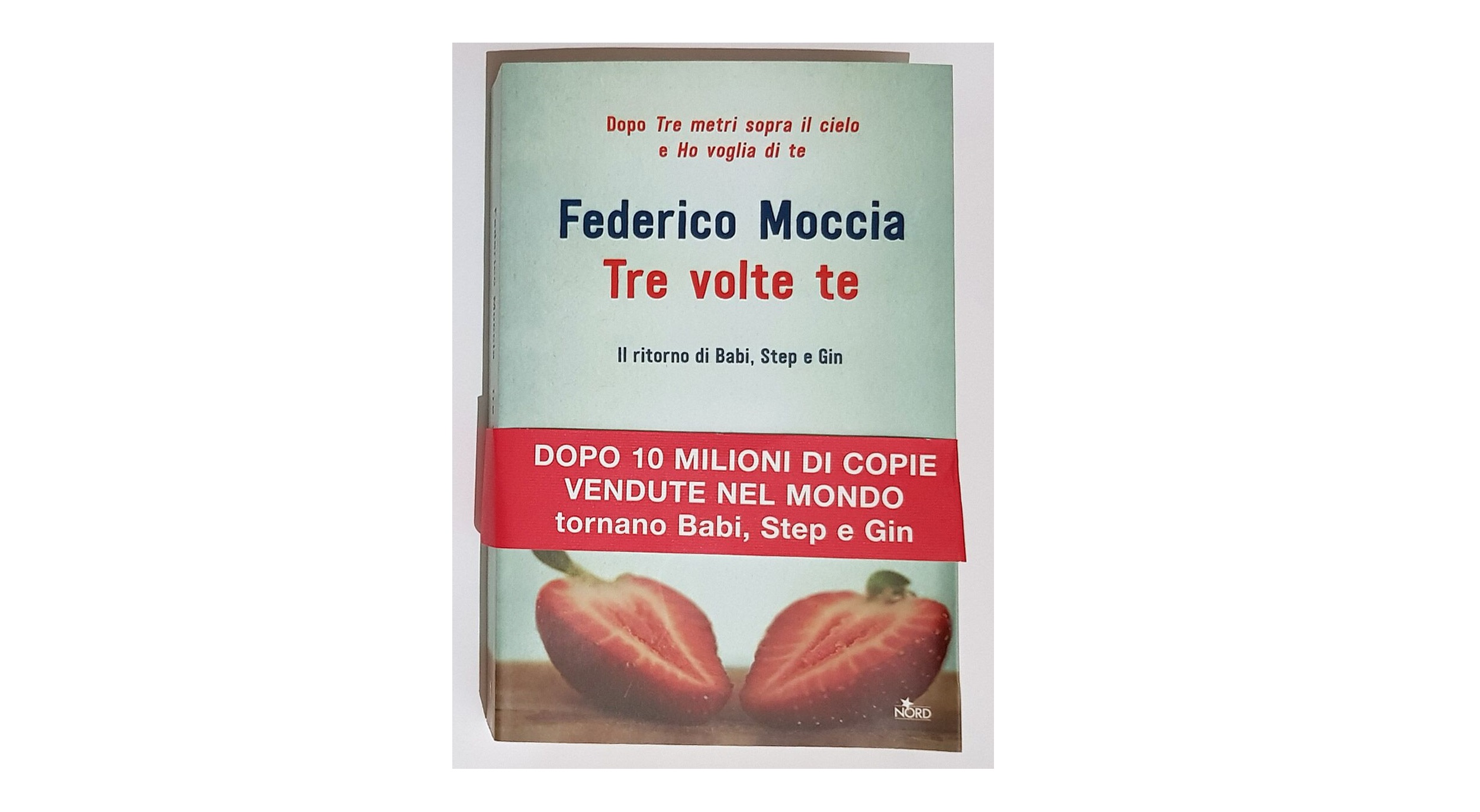 Libro Tre volte te autografato da Federico Moccia - CharityStars