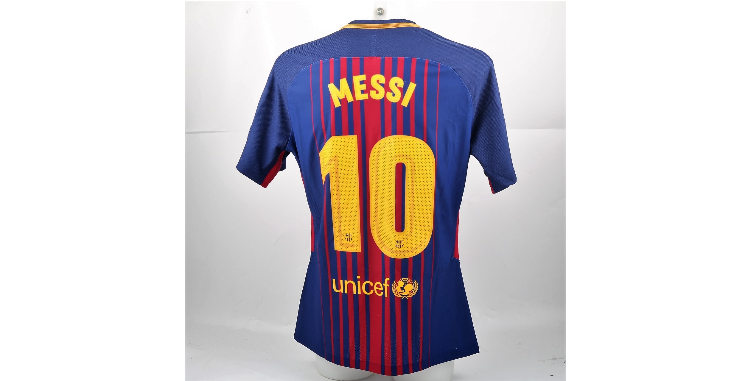 Messi Barcelona Match issued / worn Shirt, UCL 2017/18 - CharityStars