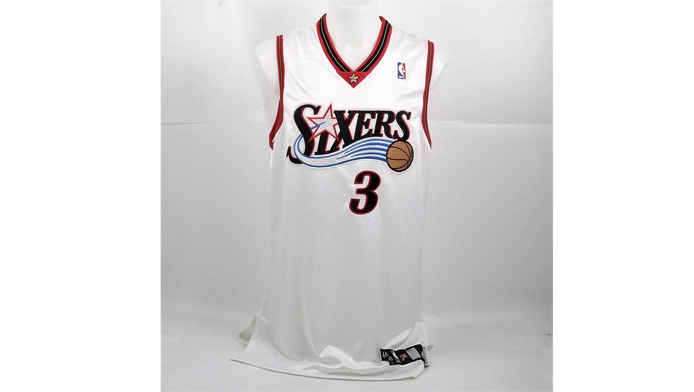 Iverson's Philadelphia 76ers Signed Basketball Game Jersey, 1999/00 -  CharityStars