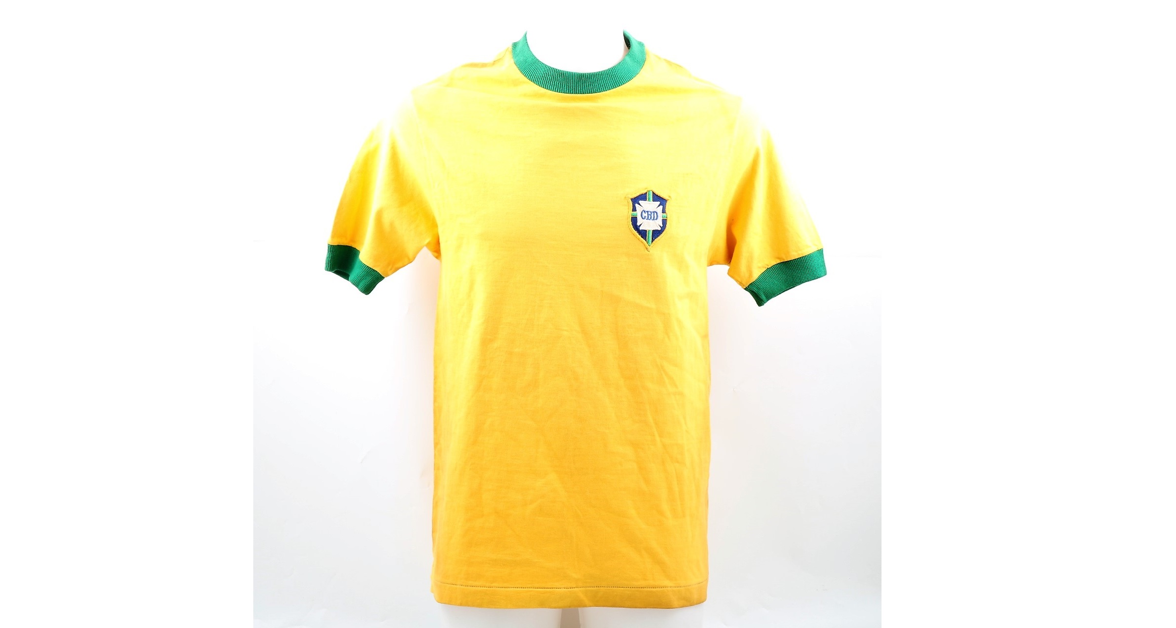 Pele's last Brazil shirt set for auction in bid to find fitting final  resting place - Hansons Auctioneers