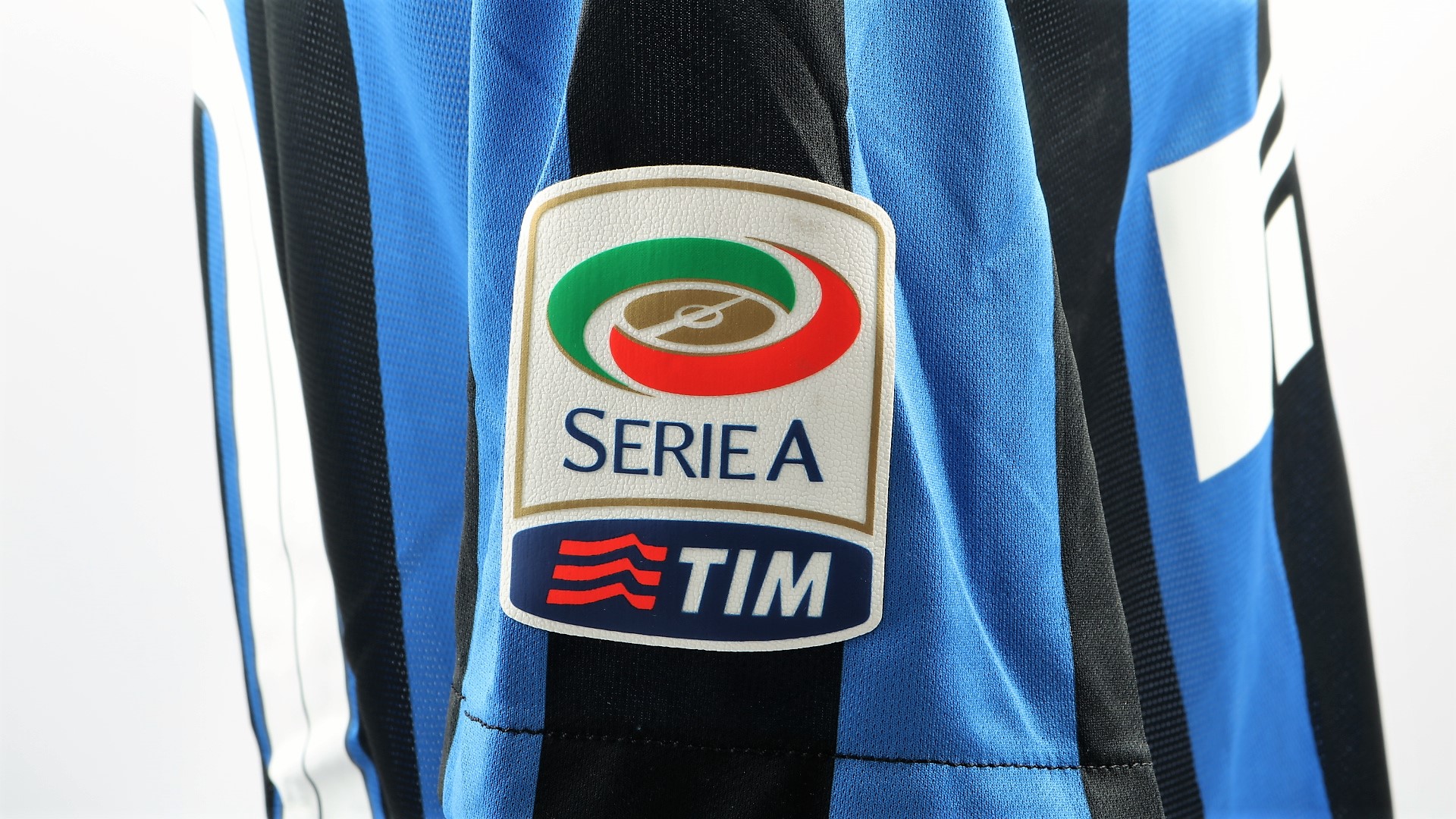 Maglia ufficiale Jovetic Inter, Serie A 15/16 autografata con teca -  CharityStars