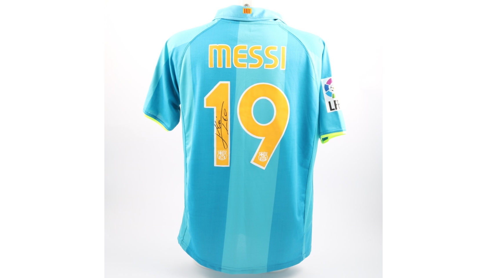 Messi's Barcelona Signed Match Shirt, 2007/08 - CharityStars