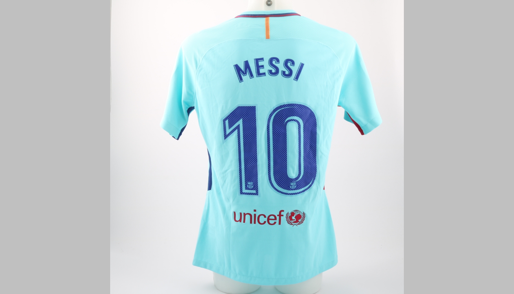 Messi's Barcelona Match-Issue / Worn Liga 2017/18 Shirt - CharityStars