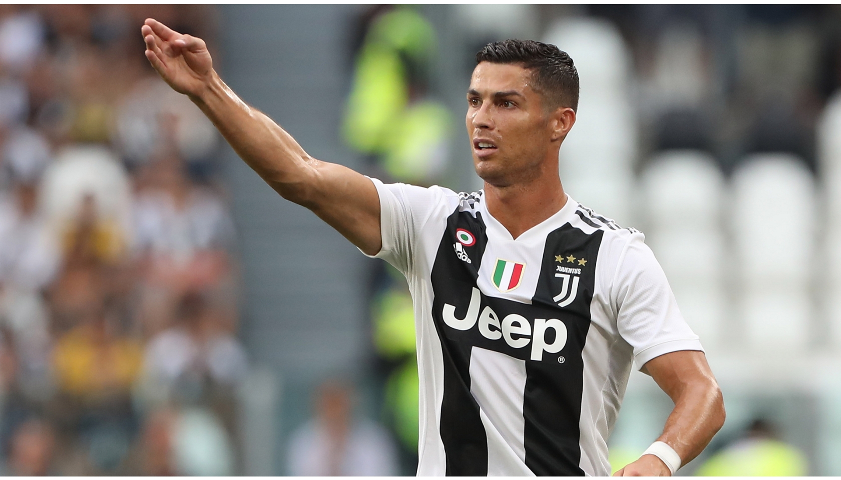 Maglia Ufficiale Juventus autografata da Cristiano Ronaldo - CharityStars