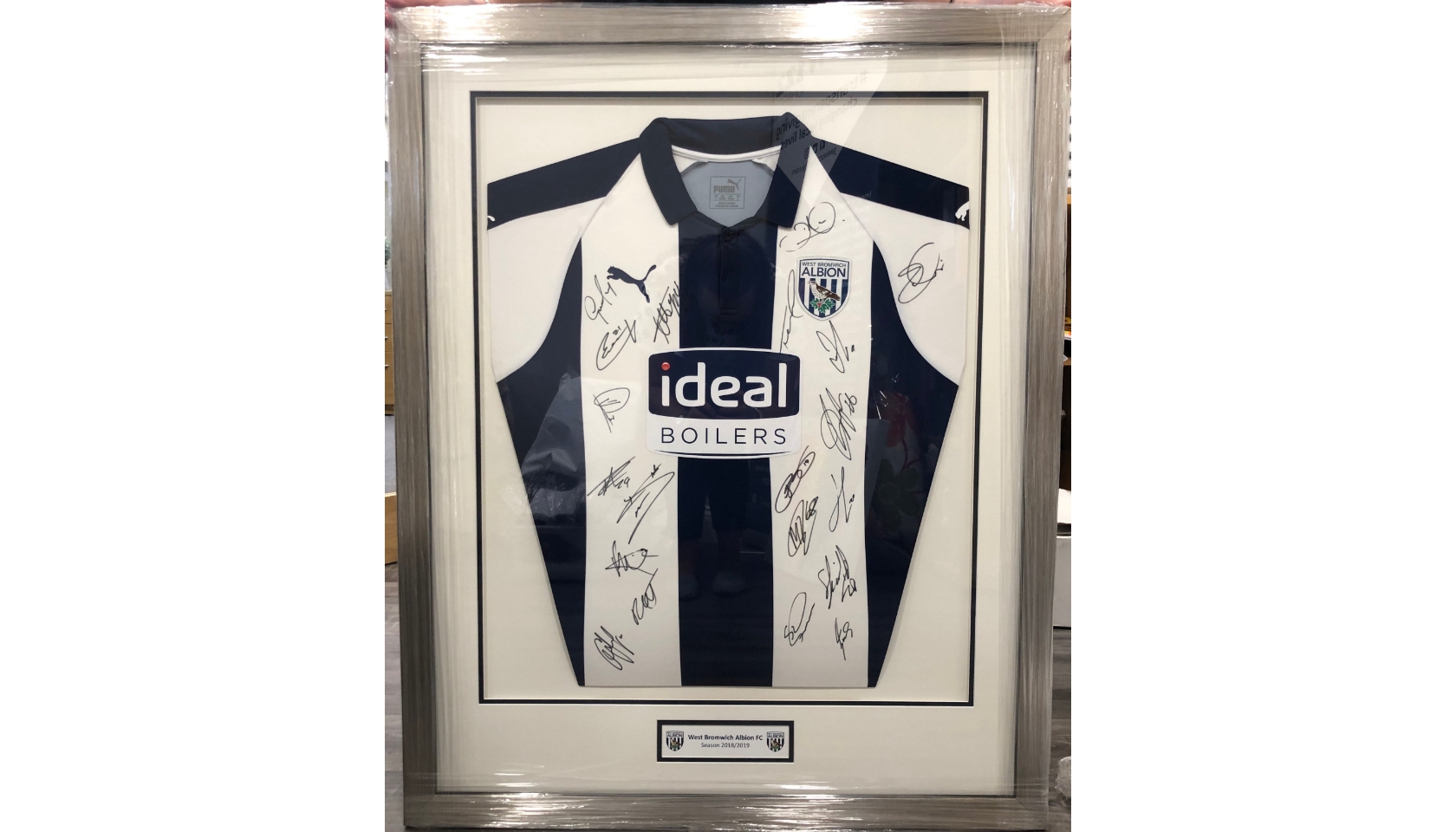 West Bromwich Albion Framed Shirt Signed by the Team + Behind-the-scenes  Stadium Tour - CharityStars