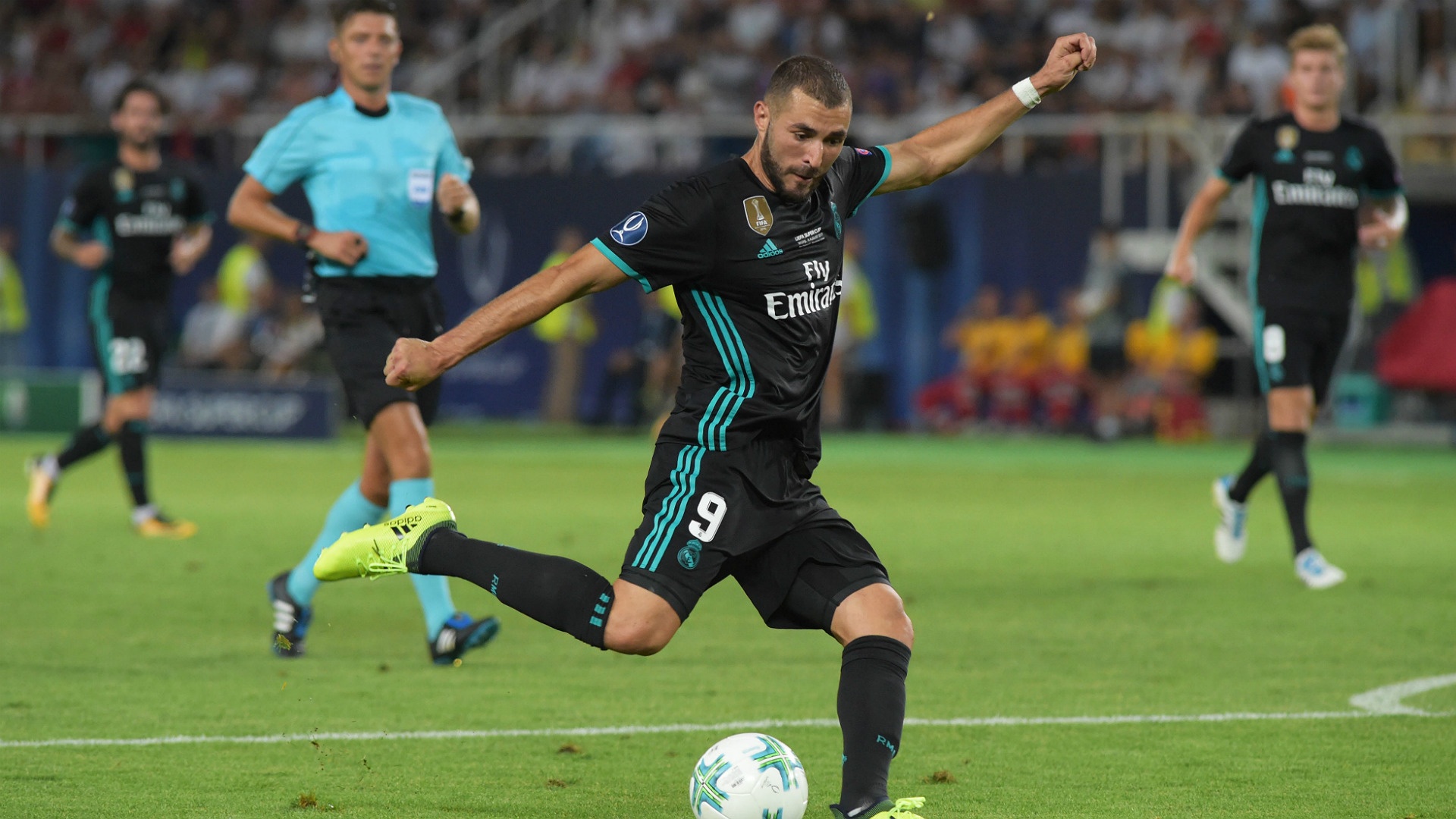 Real Madrid Super Cup Final Player Issue Benzema 8 France Shirt Adizero  jersey