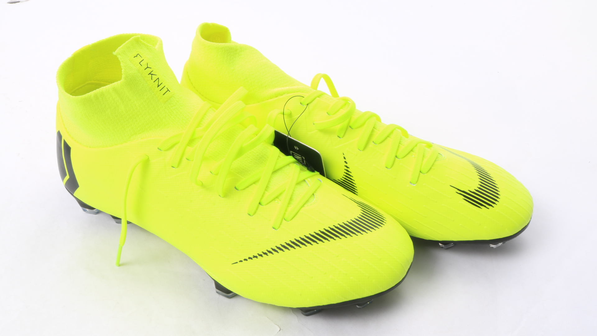 Modric's Nike Mercurial Signed Boots - CharityStars